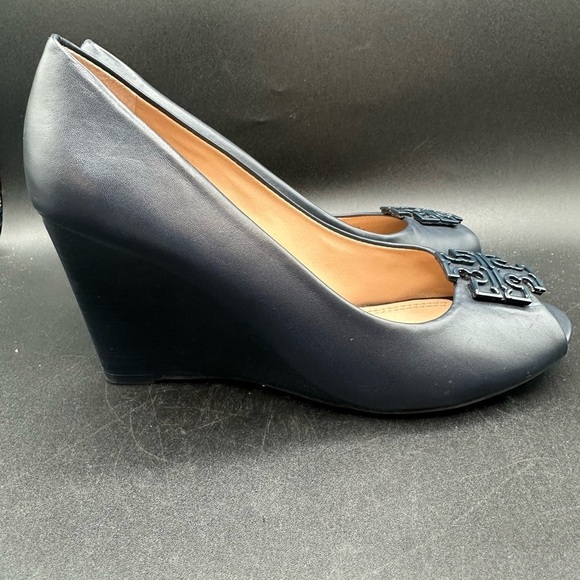 Tory Burch Melinda Peep Toe Wedges Pump Size 8M Navy Blue Leather 3.5" Heel $395 - Picture 3 of 7